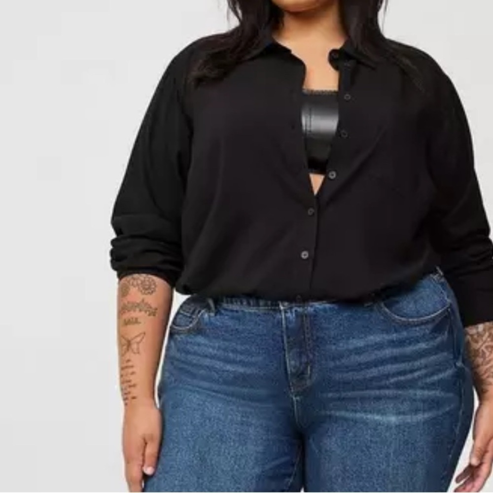 Torrid Womens NWT Lizzie Button Front Blouse Size 4X Black Collared Long Sleeves